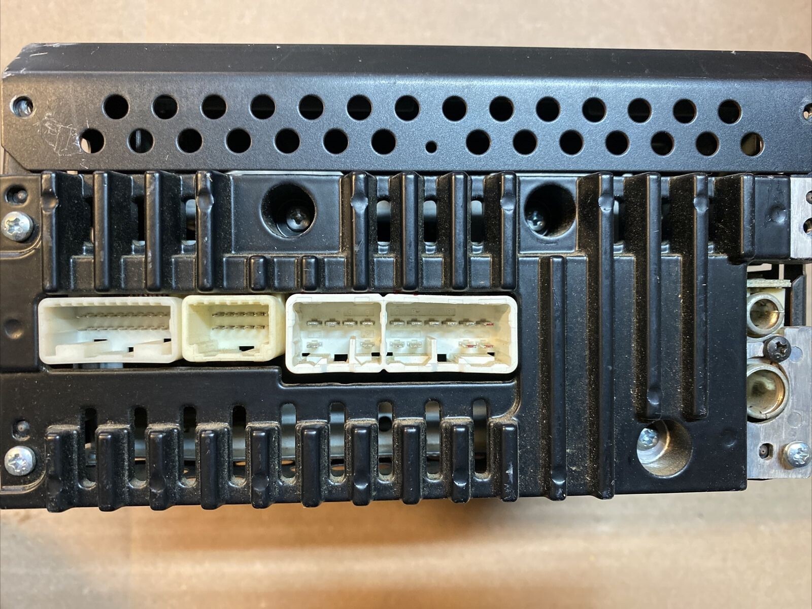 TOYOTA RADIO STEREO HEAD UNIT CD AUX AM FM TUNDRA FJ CRUSIER YARIS 86120-35401