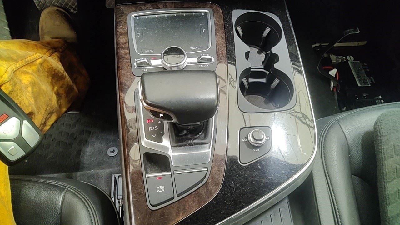 Audio Equipment Radio Control Console Mounted Fits 17-19 AUDI Q7 7068156