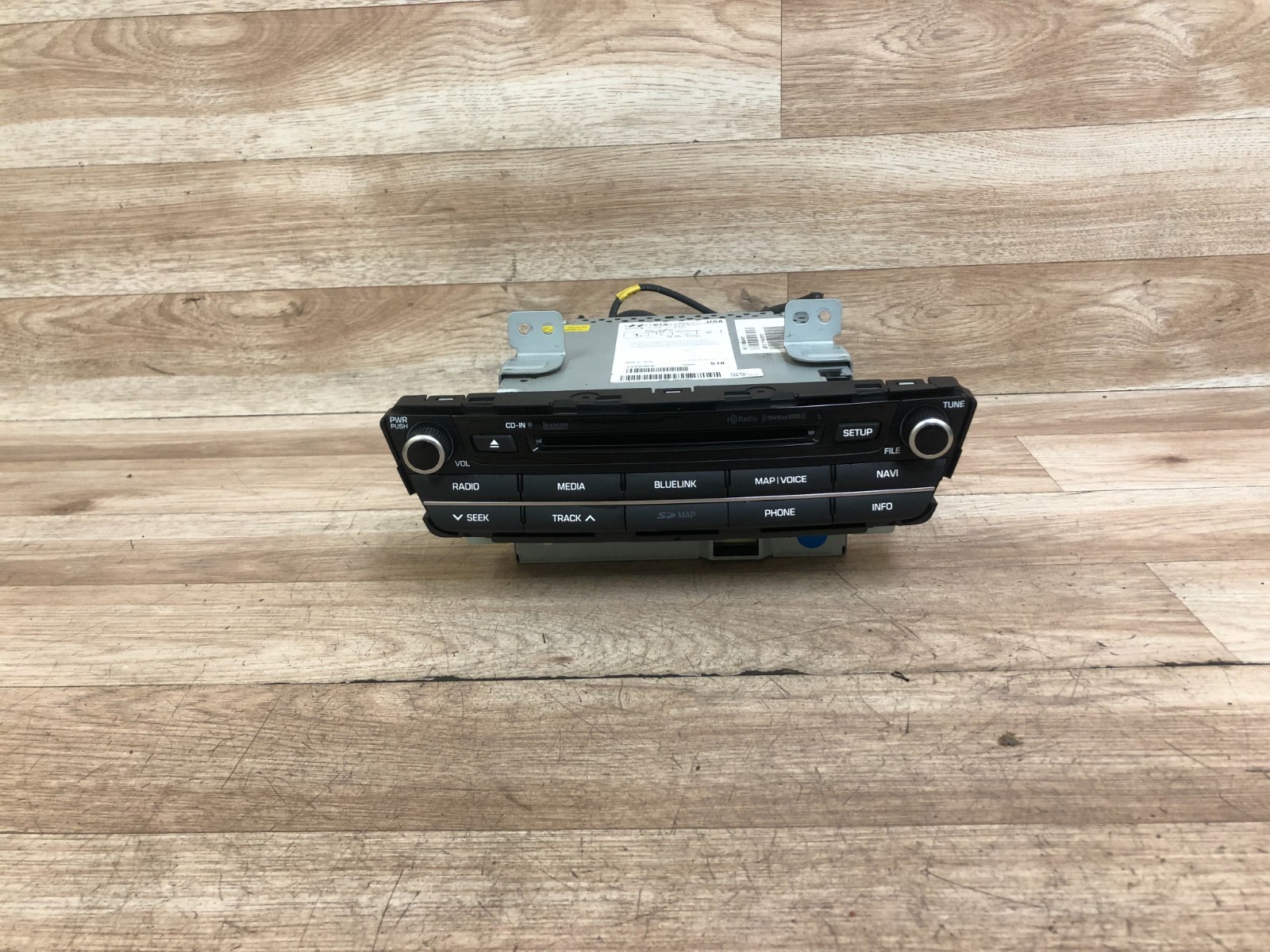 HYUNDAI GENESIS OEM FRONT RADIO NAVIGATION CD PLAYER DECK HEADUNIT 2015-2017