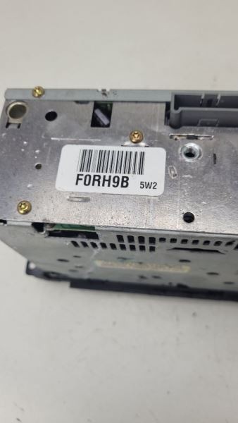 1998-2002 Chrysler Concorde Radio 2-7 Pin Connectors On Radio OEM 390312