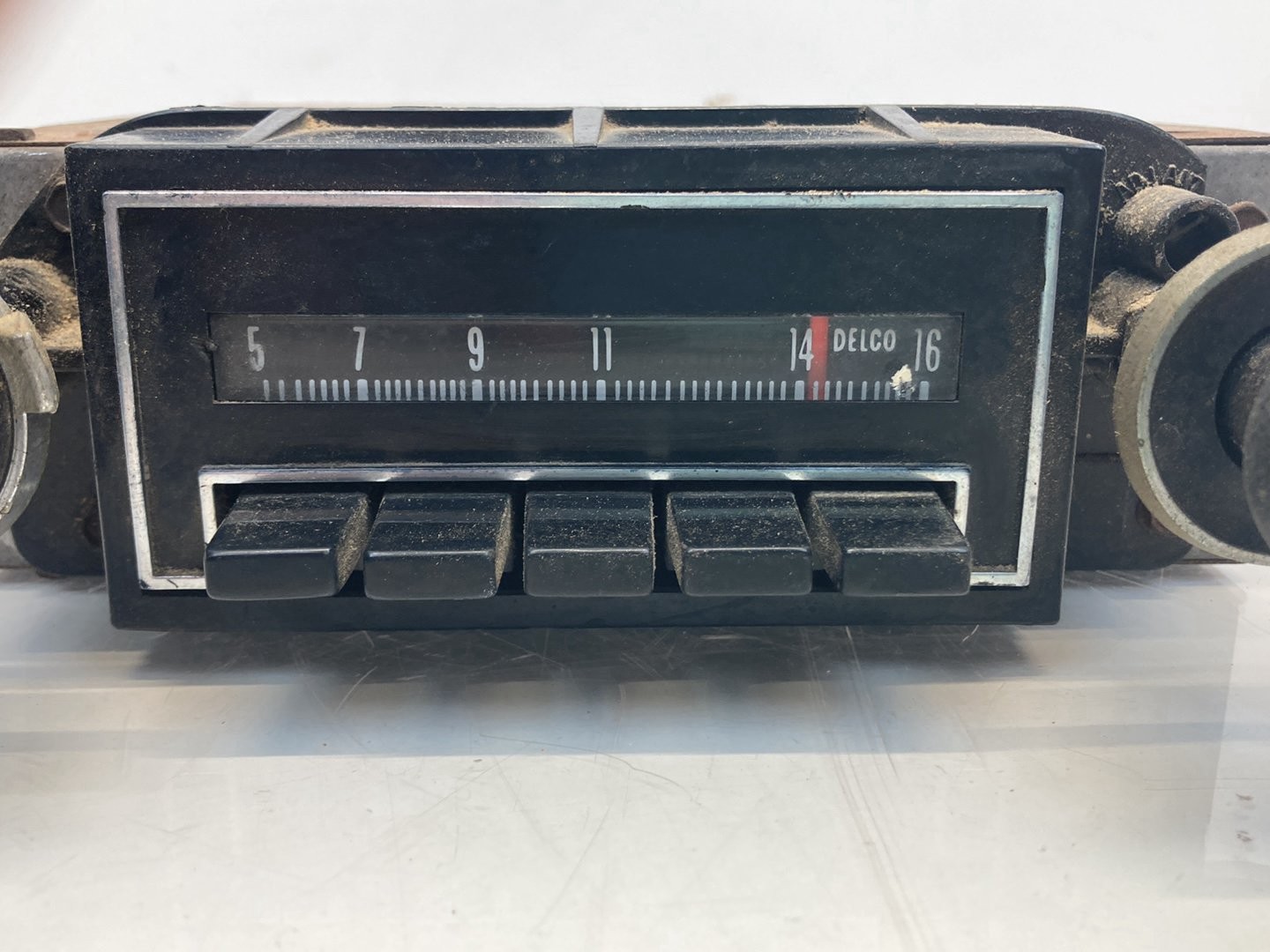 1973 Chevrolet Impala Radio AC Delco AM FM Push Button OEM #4409M