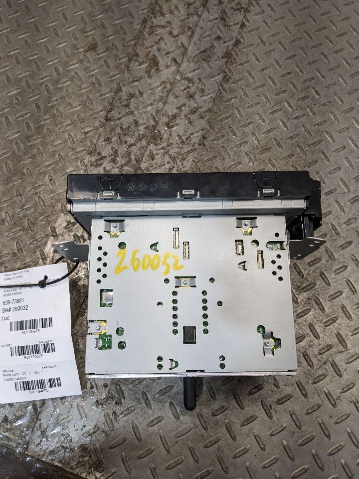 Audio Equipment Radio Receiver US Market Fits 16-18 OPTIMA 1194875
