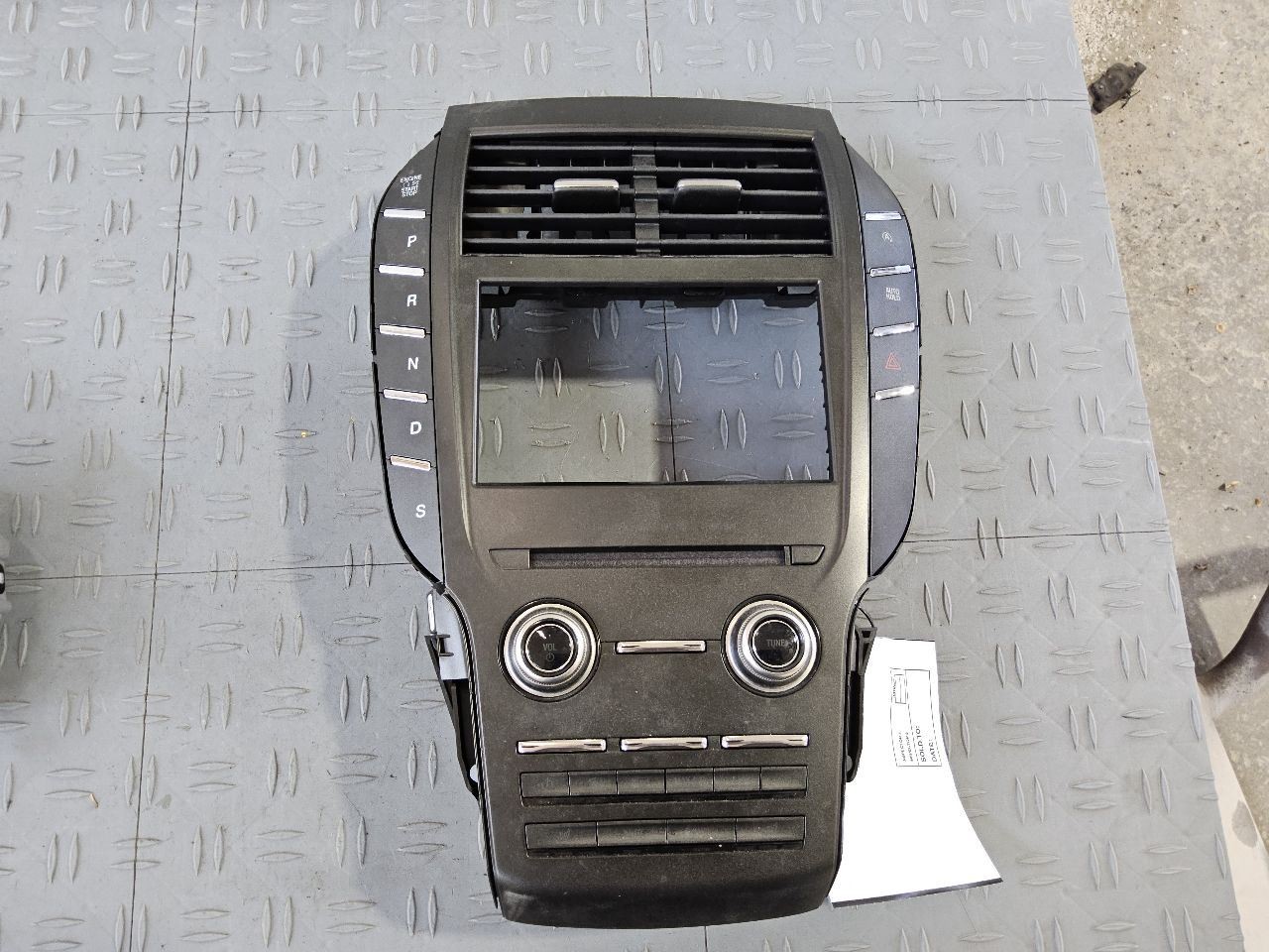 17-19 Lincoln MKC Radio Control Panel w/o Cooled Seats w/Auto Engine Stop/Start