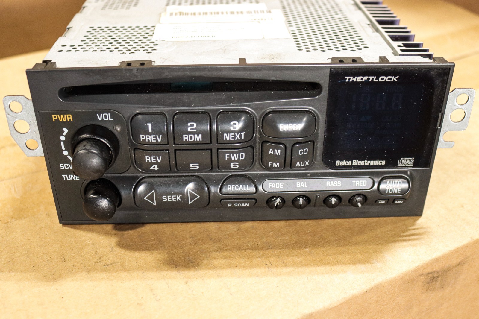98-02 Chevy Camaro SS Z28 CD Player Radio OEM 16232131 *USED*