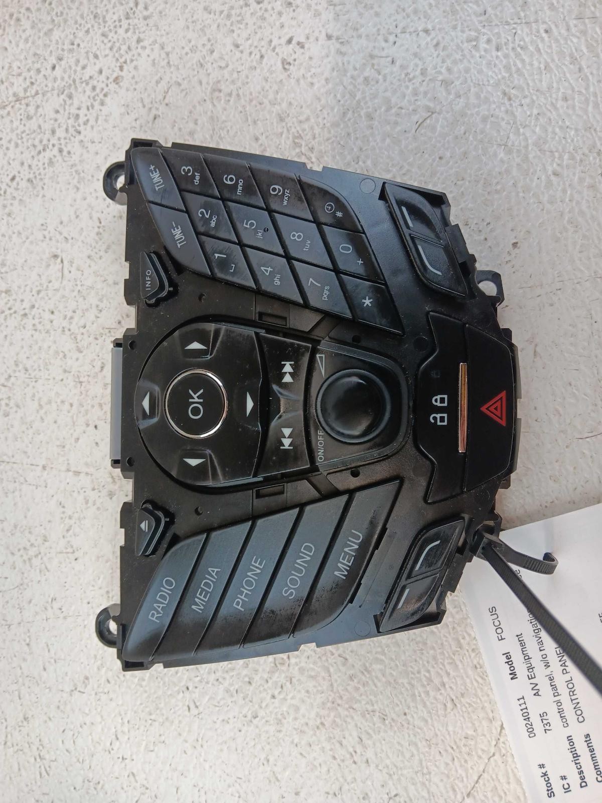 13 14 Ford Focus Radio Control Panel ID DM5T-18K811-LA **May Need Programming**