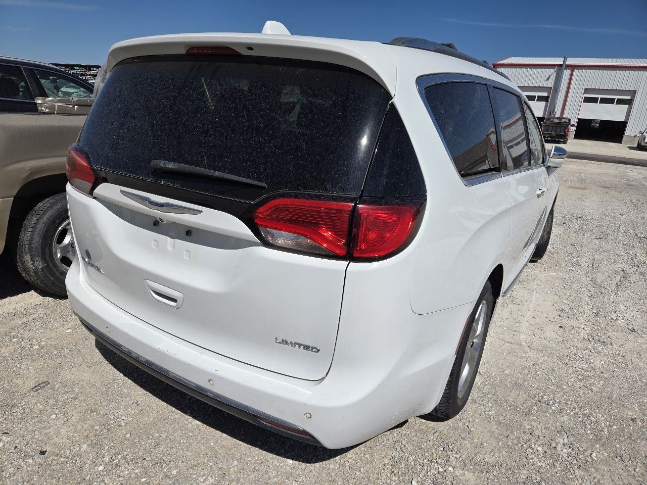 2018-2020 Chrysler PACIFICA Front Dash Mounted 8.4″ Display Touch Screen
