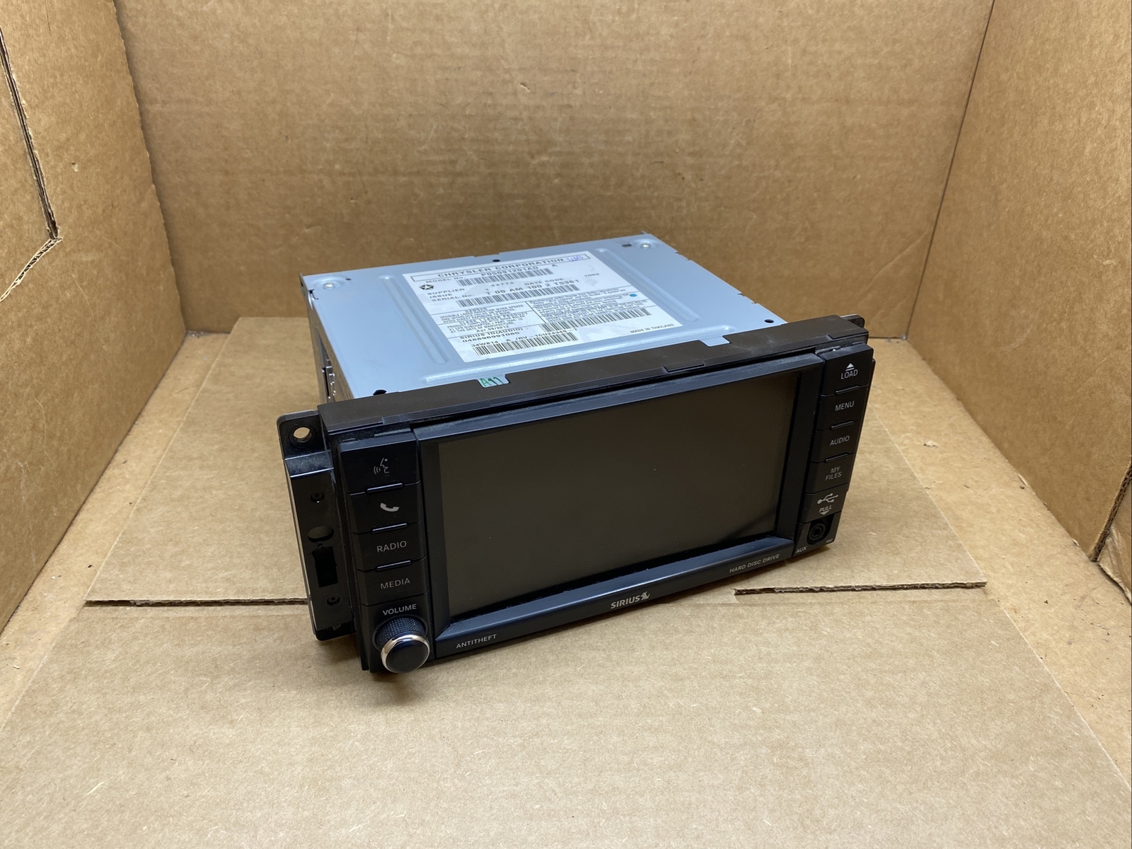 Jeep Dodge Chrysler RBZ MyGIG 430 Touchscreen Radio DVD Player P05091201AD