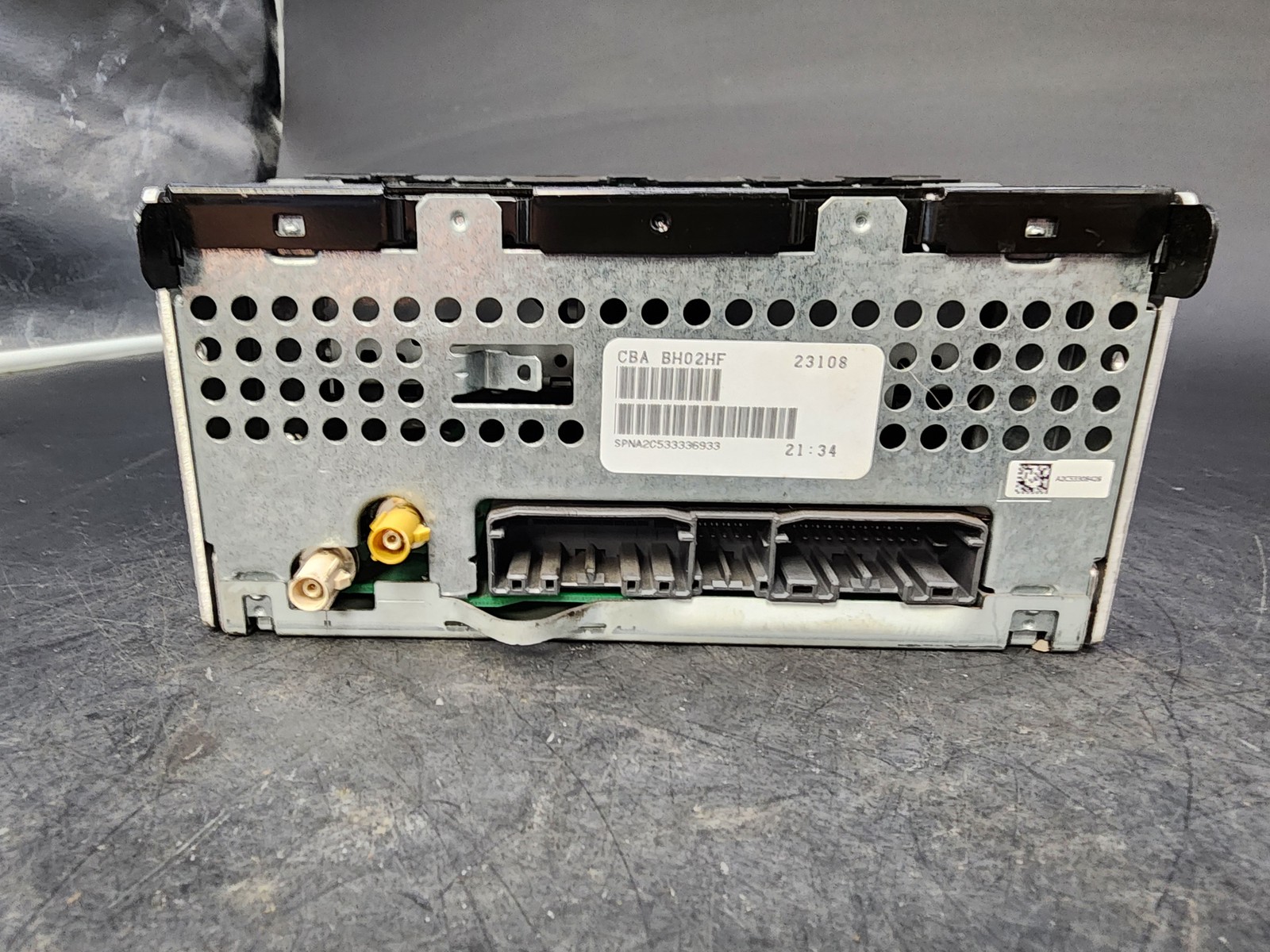 OEM 07-12 Chrysler Dodge Jeep Ram Radio CD MP3 AUX Receiver 68021163AD Used