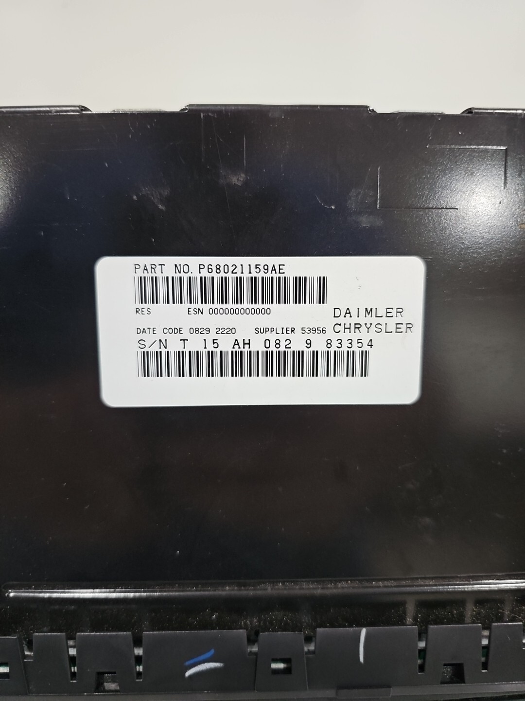 2008-2013 Daimler Chrysler Dodge P68021159AE OEM Radio/Stereo CD MP3 Player Car