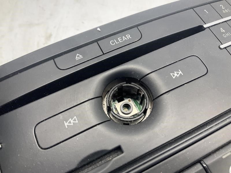 15 2015 Mercedes CLA-CLASS W117 Audio Equipment Radio AM-FM-CD Player Receiver Q