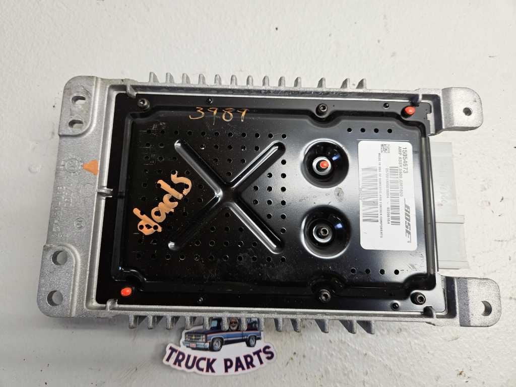 2003-2006 Chevy GMC Yukon Tahoe Suburban Radio Bose Amplifier OEM 3989