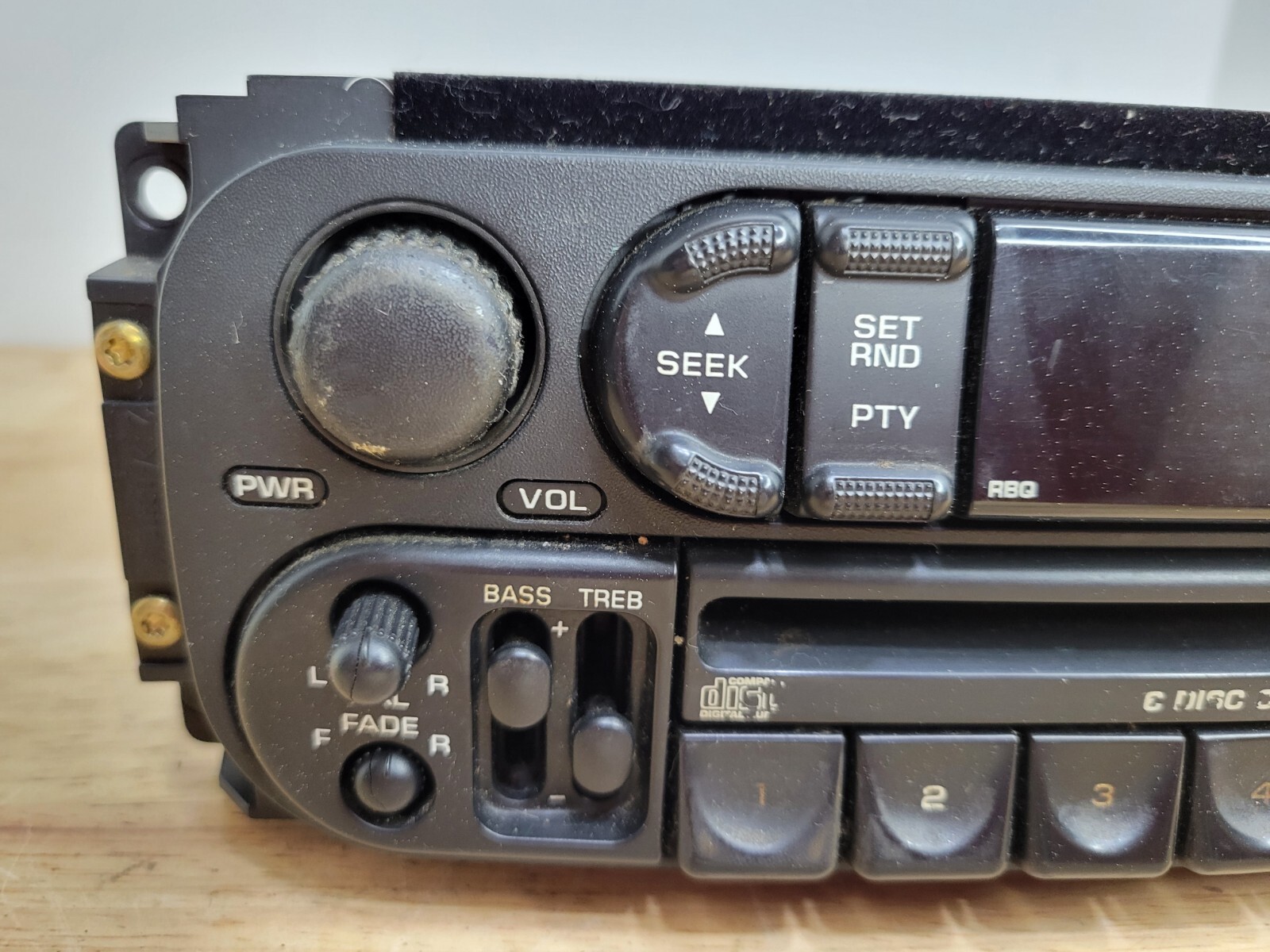 2002-2007 Jeep Chrysler Dodge OEM Radio P56038622AH 6 Disc Changer Untested