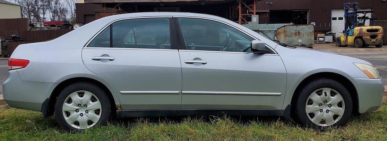 Audio Equipment Radio AM-FM-6 CD 6 Disc 120 Watt Fits 03-07 ACCORD 146046
