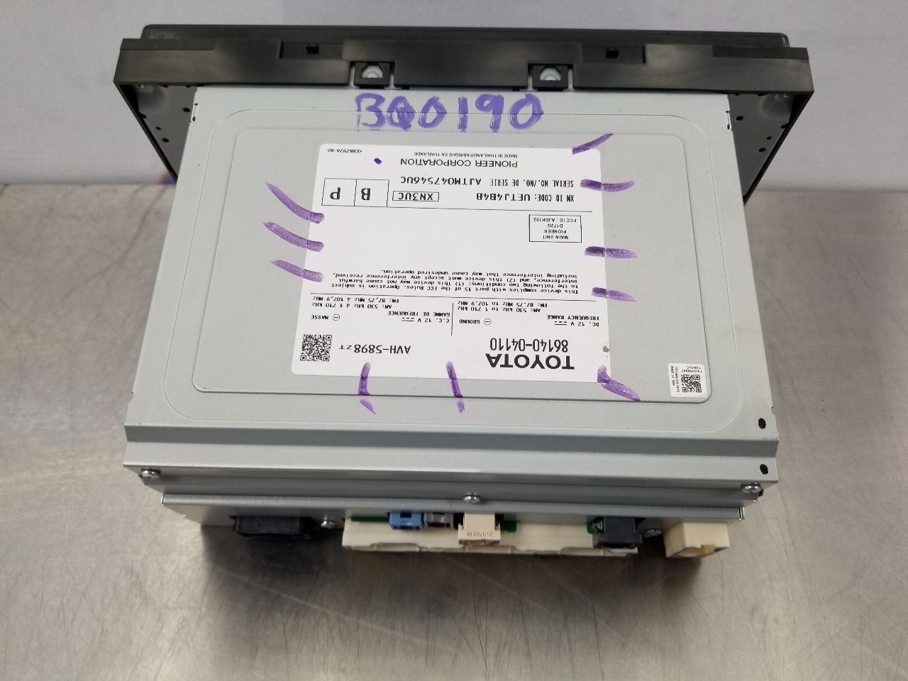 22 TOYOTA TACOMA SR RADIO AUDIO DISPLAY AND RECEIVER 8614004110