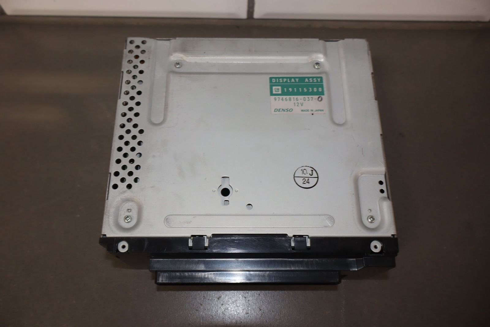 2006 Cadillac XLR- Radio
