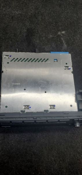 Audio Equipment Radio Am-fm-cd Receiver Fits 11-16 BMW Z4 1042340