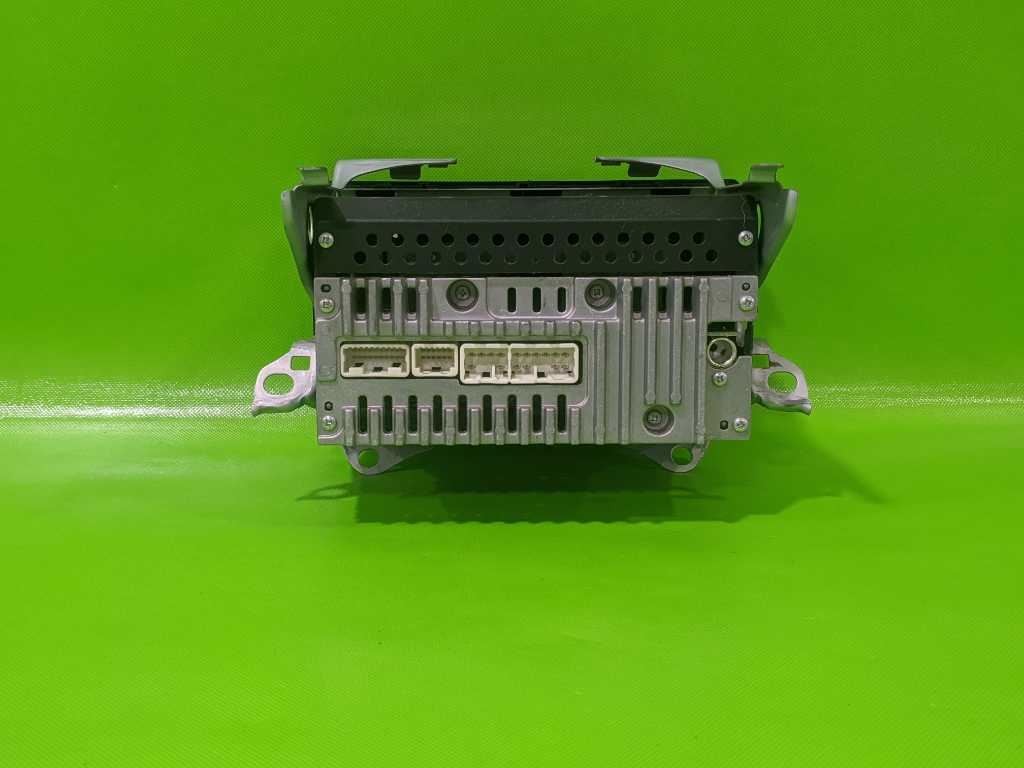 05 06 CAMRY FUJITSU FACTORY RADIO 16860 ON FACEPLATE OEM 4055-2