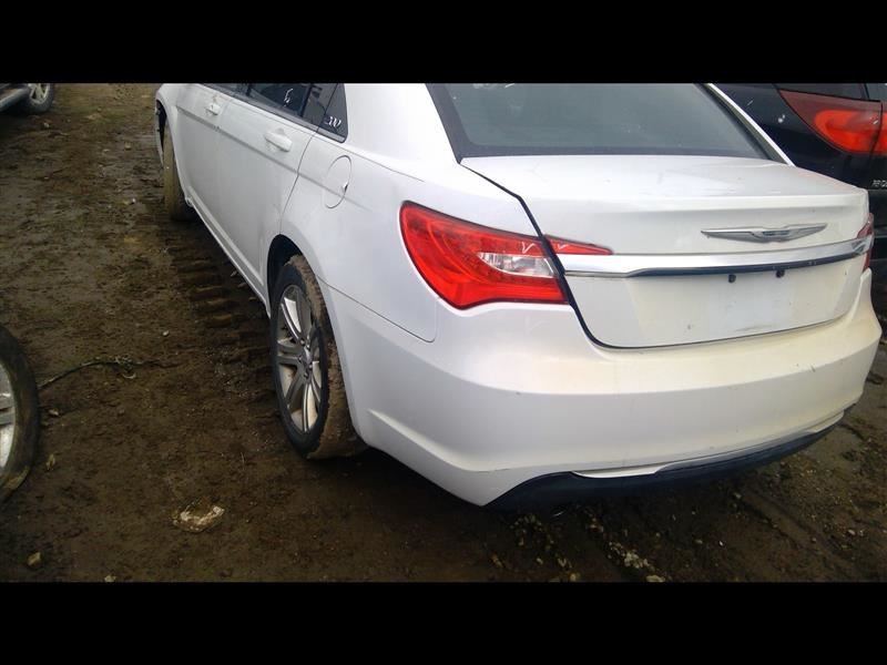 Audio Equipment Radio Receiver Am-fm-cd-dvd-hdd Fits 11-14 200 1168885