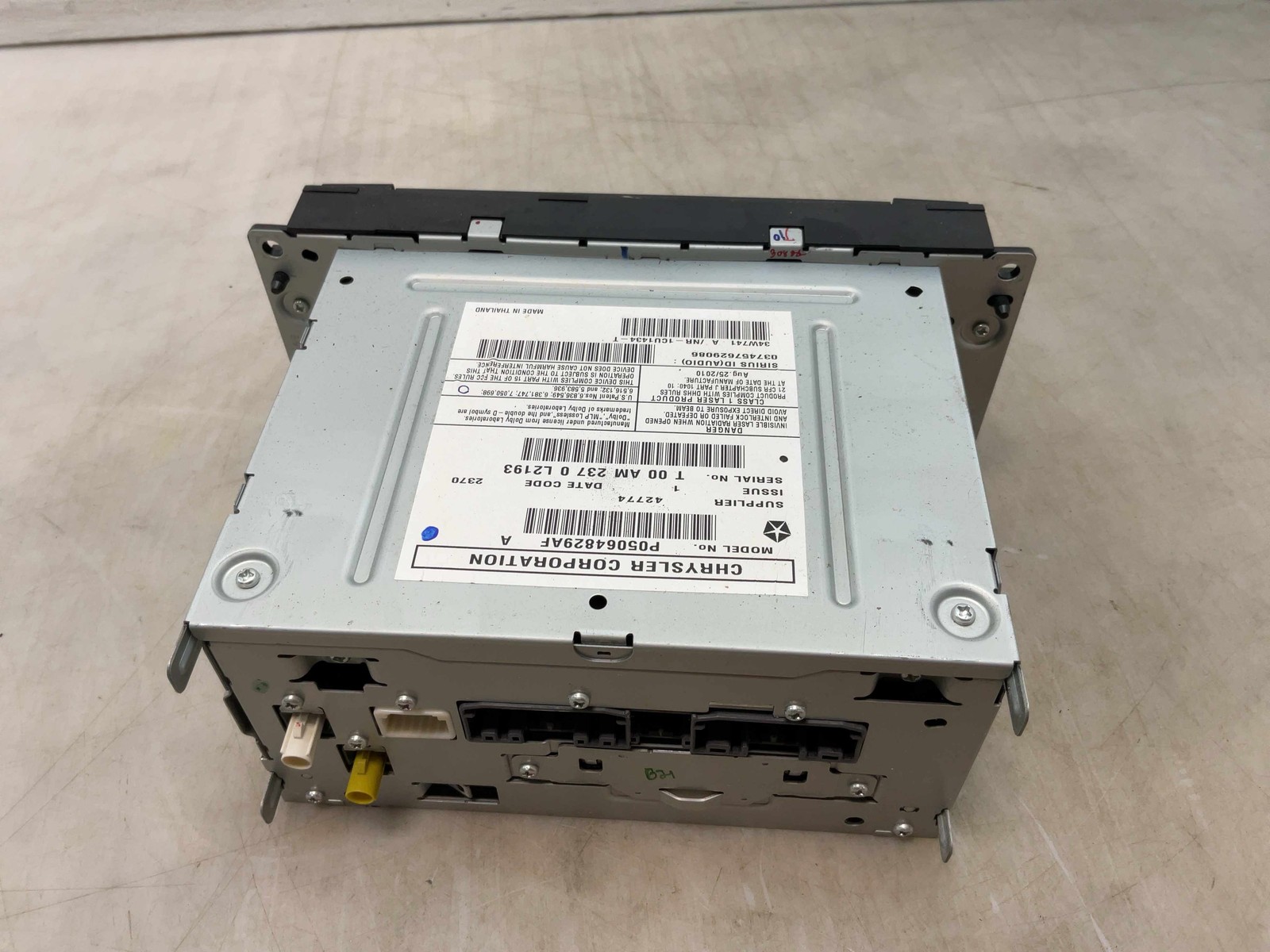 Jeep JK Wrangler OEM RHB Touchscreen Radio 05064829AF 2011