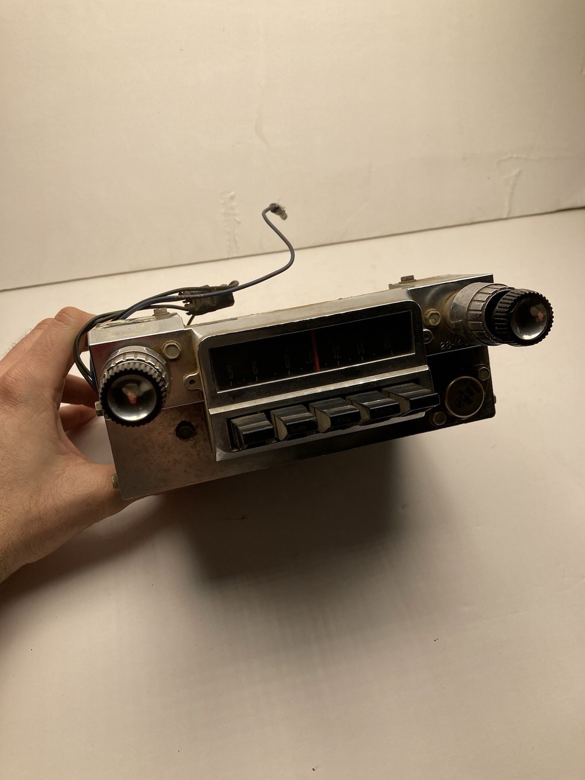 Ford Radio (Unknown Condition) See Listing Pictures for Condition