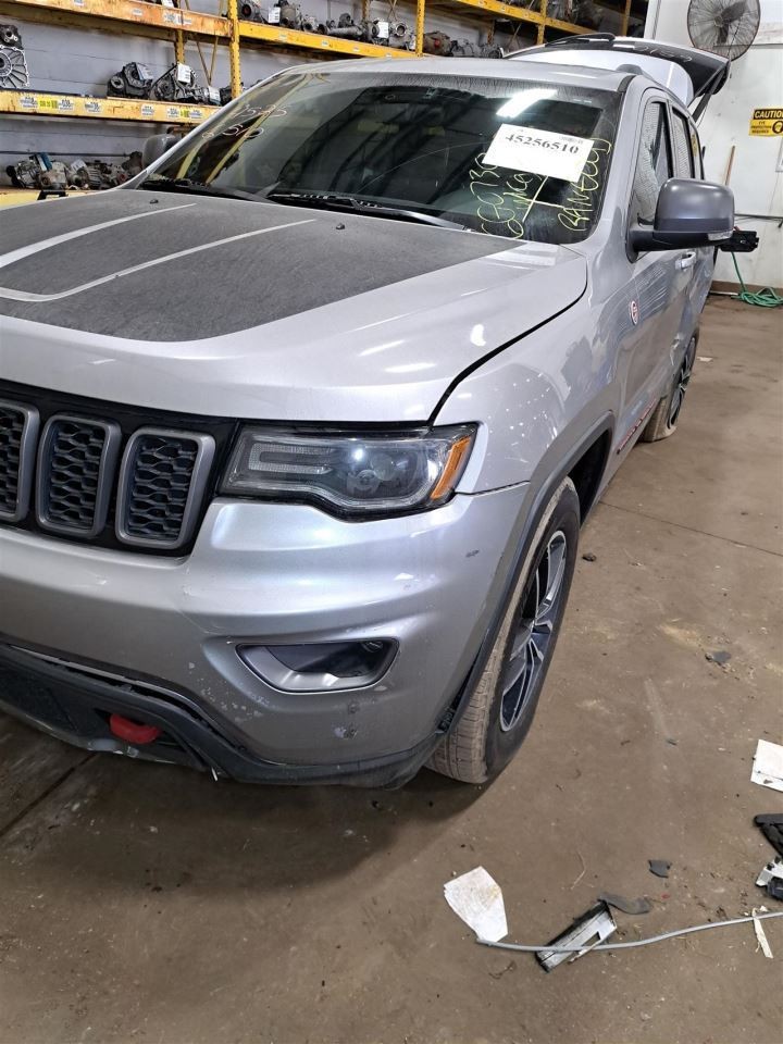 2017 Grand Cherokee Stereo Radio Display & Receiver Sku#4503531