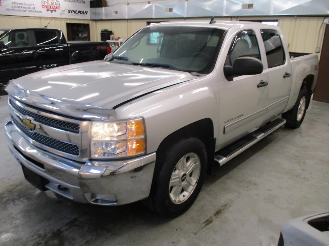 Chevrolet Silverado 1500 2012 Radio/CD/Stereo Head Unit 237K mi. Used 8459
