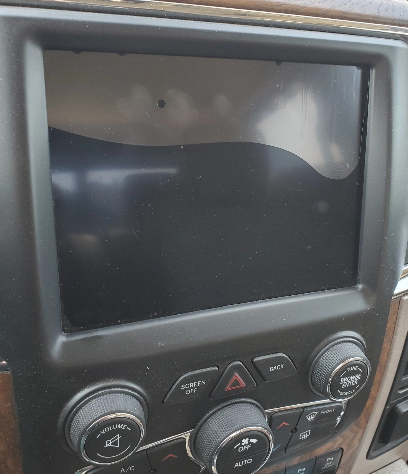 RAM, JEEP, DODGE,CHRYSLER Radio Uconnect 4c Nav UAQ Screen repair, Delamination