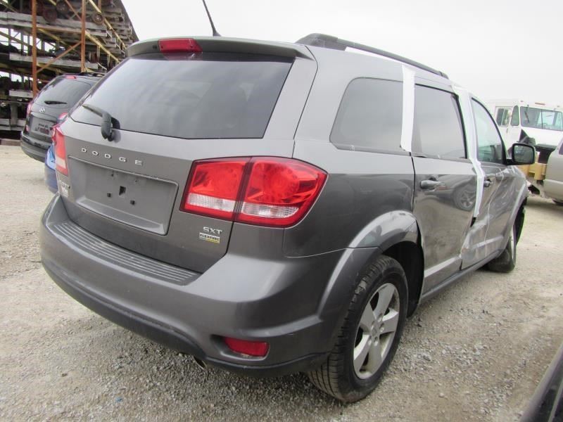 2011-2012 Dodge JOURNEY Radio Receiver w/o Navigation AM-FM-CD-MP3-WMA ID REB