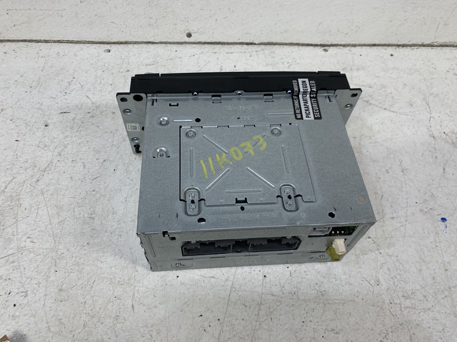 2013-2014 Dodge Challenger RHR GPS navigation radio stereo AUX HDD MP3 P05091656