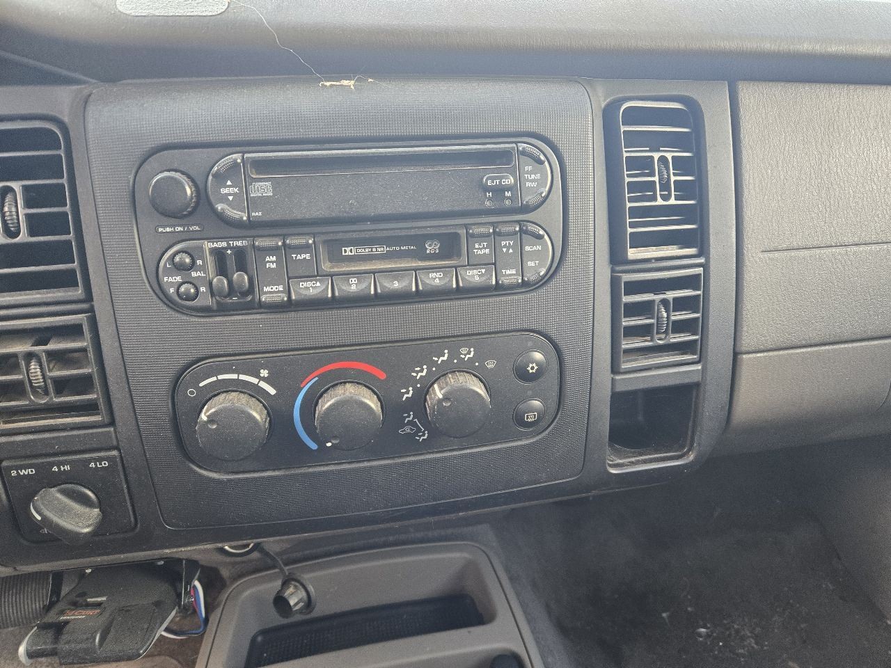 2002-2004 Dodge Dakota Radio Receiver w/CD Player Face Plate ID RAZ