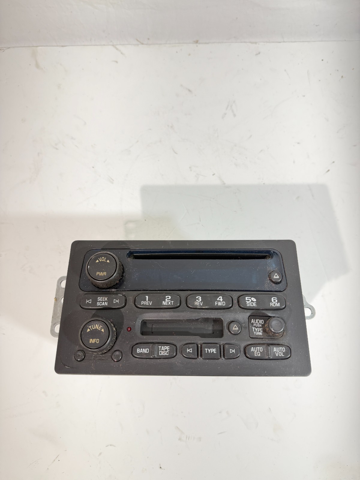 2003-2006 Chevy Silverado Gmc Radio Stereo Oem GM 15234929