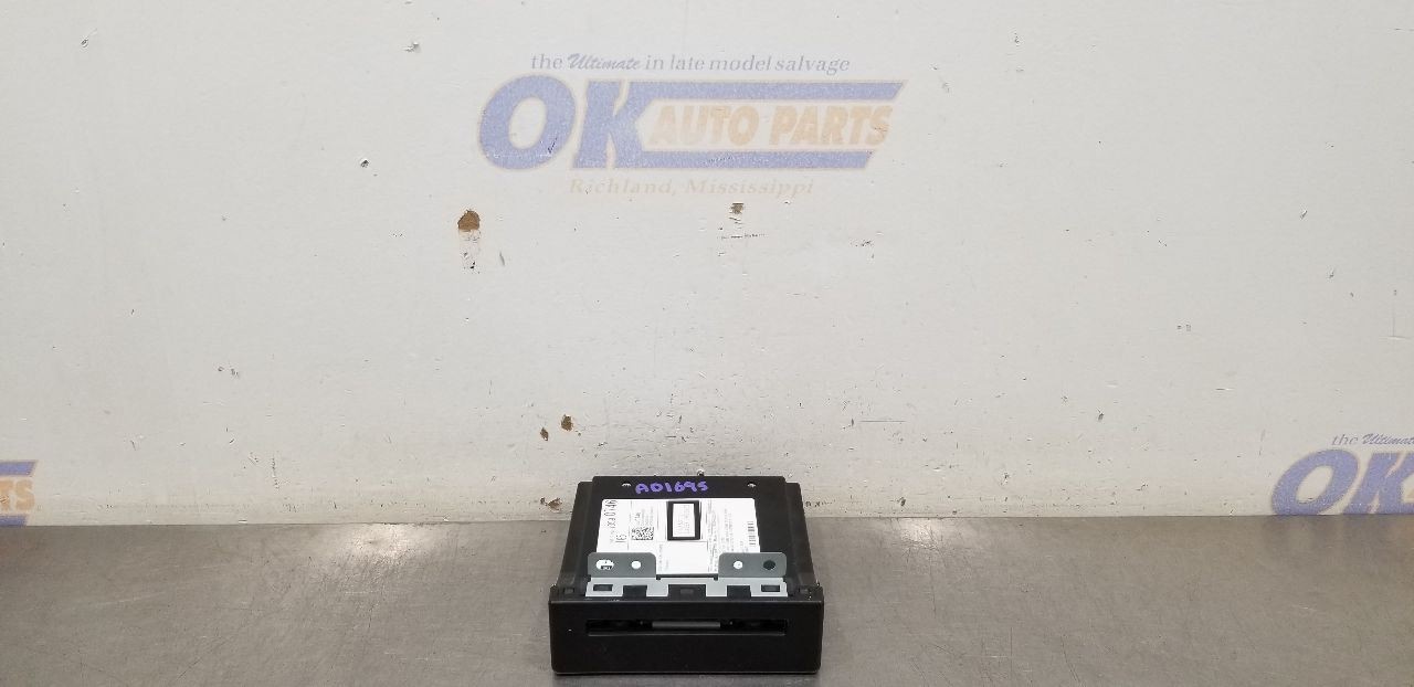 15 GMC YUKON RADIO AUDIO DISC PLAYER 13590746