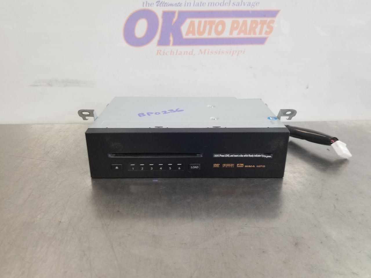 07 2007 LEXUS GX470 RADIO AUDIO CD AND DVD PLAYER 8627060160