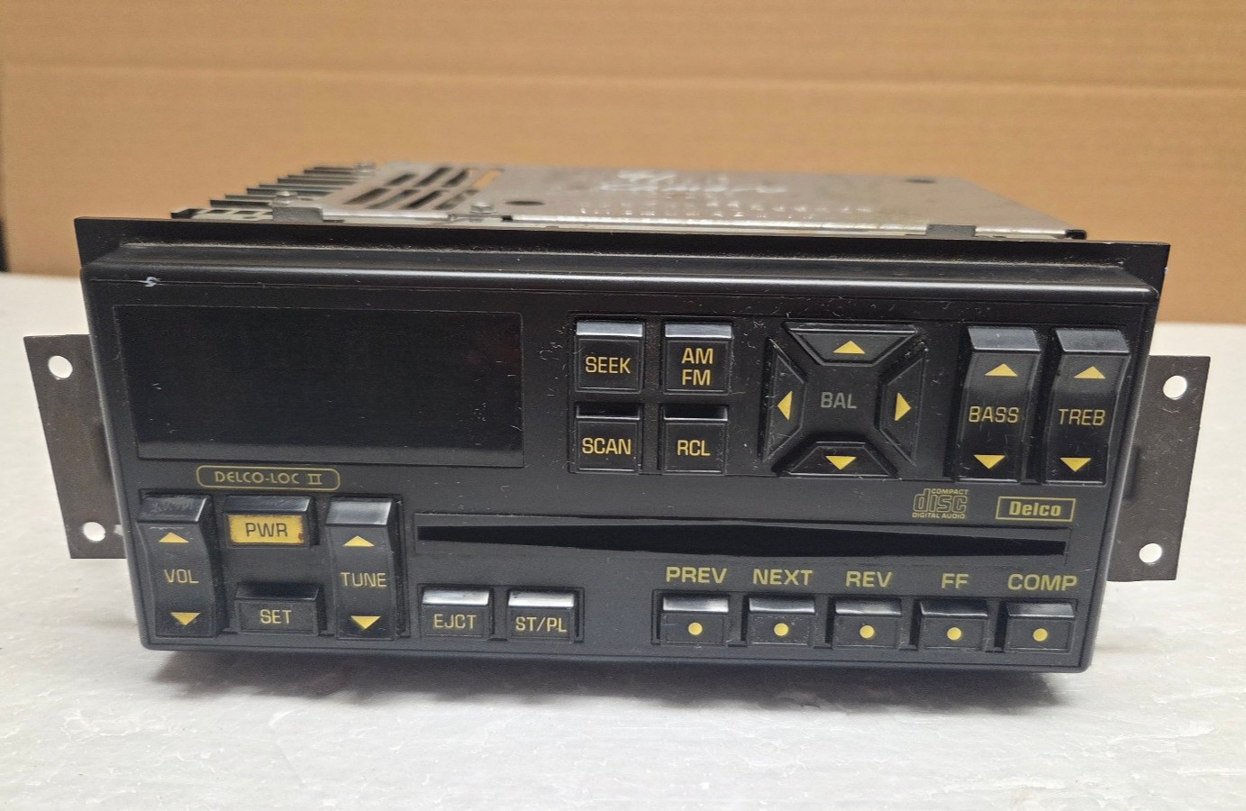 1990-1992 Chevy Camaro Delco LOC II AM/FM CD Radio OEM GM 16168841 yellow text