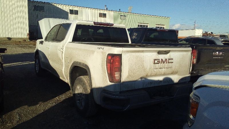 84610616 Radio Receiver Fits 19 SILVERADO 1500 PICKUP 8682355