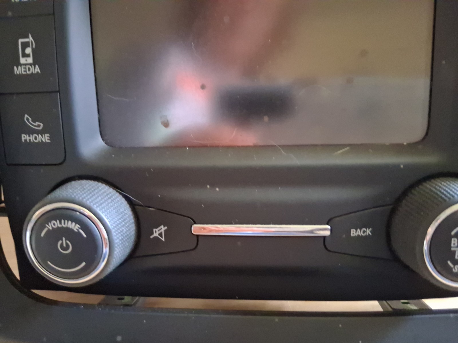 2015-2023 Jeep Wrangler/Renegade OEM Stereo