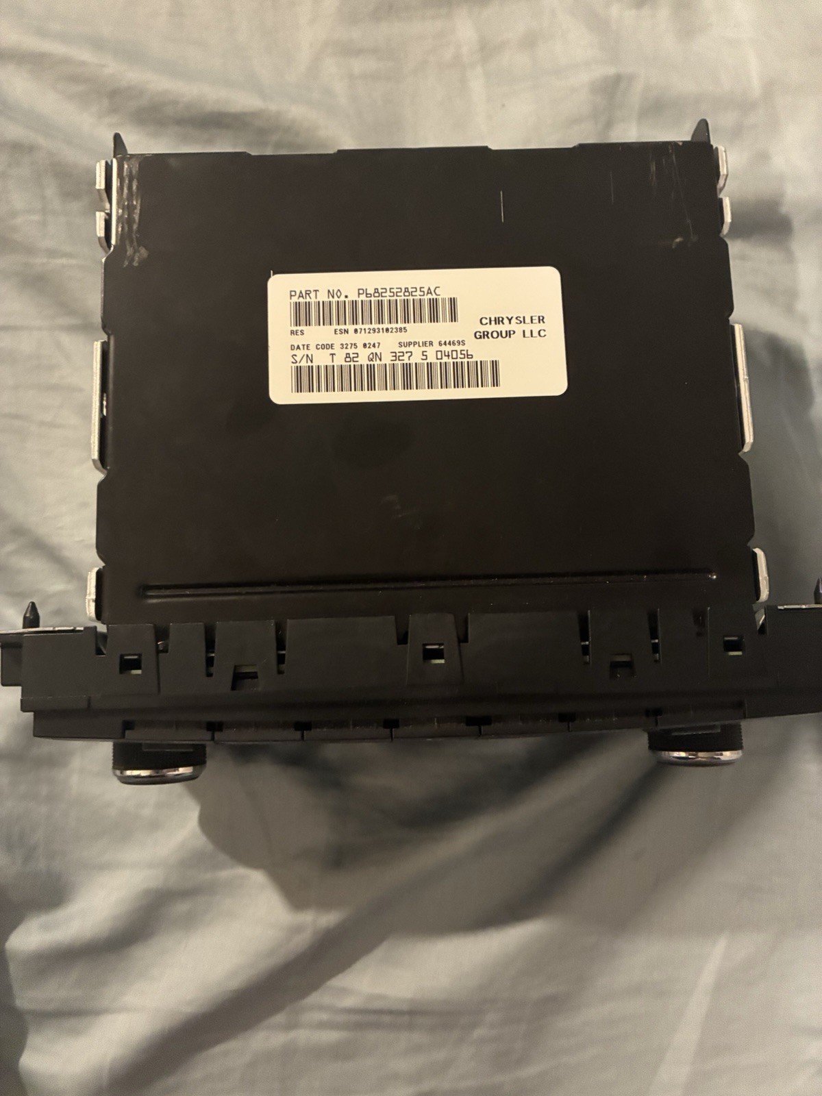 Jeep JK Wrangler OEM RES Stock Radio CD Player Receiver Assembly 2015-17 131854