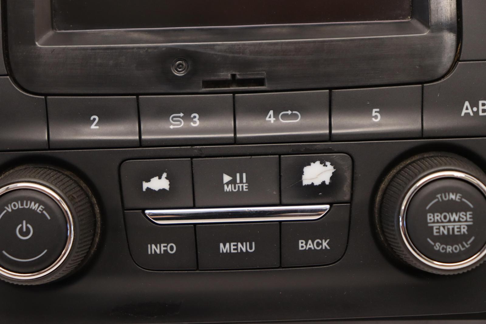 2017-2018 DODGE RAM 2500 AM FM UCONNECT 3.0″ SCREEN RADIO DISPLAY RECEIVER OEM