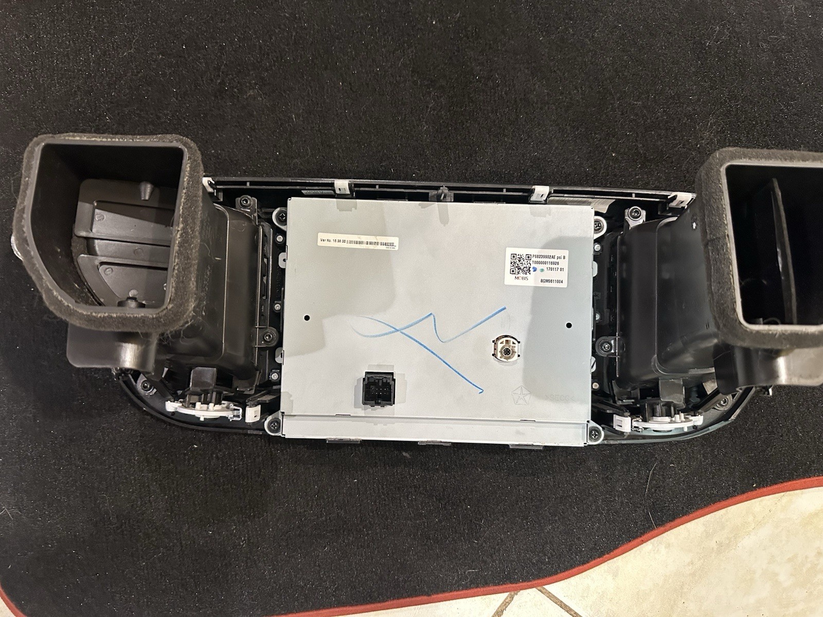 2018-2020 Chrysler Pacifica Radio Info Screen (8.40″ touch Screen) ID 68316174