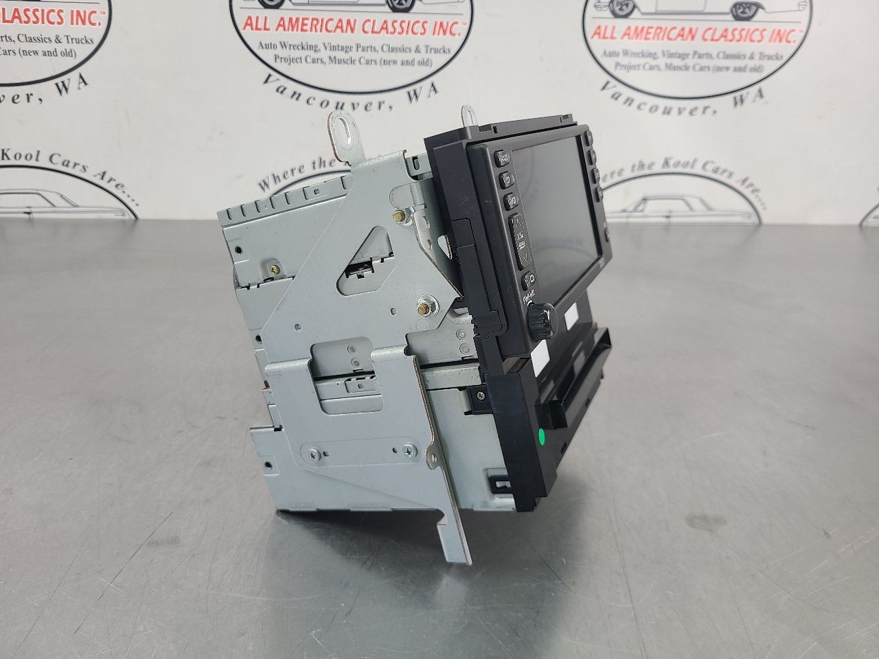 2004-09 Cadillac XLR Factory Radio Display Assembly w/ CD Player, #10353490