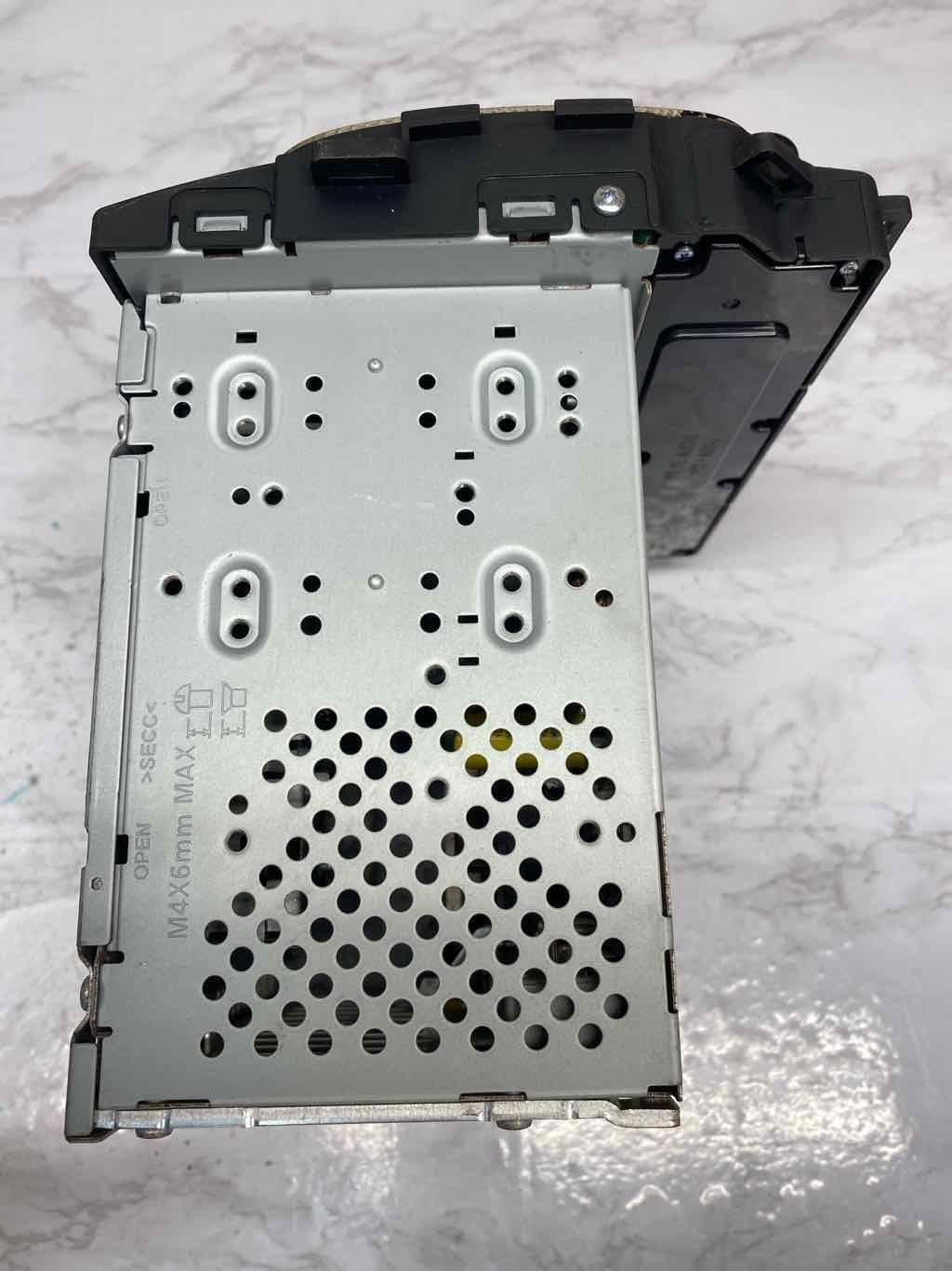 Kia Forte radio am fm 17 18 display receiver w/o navigation sed OEM 96170B0110WK