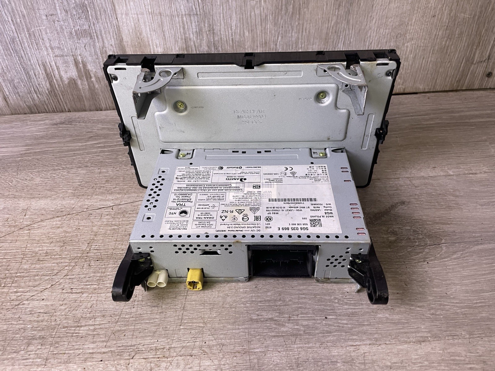 2019-21 VOLKSWAGEN JETTA RADIO HEAD UNIT OEM PART # 5G6.035.869.E