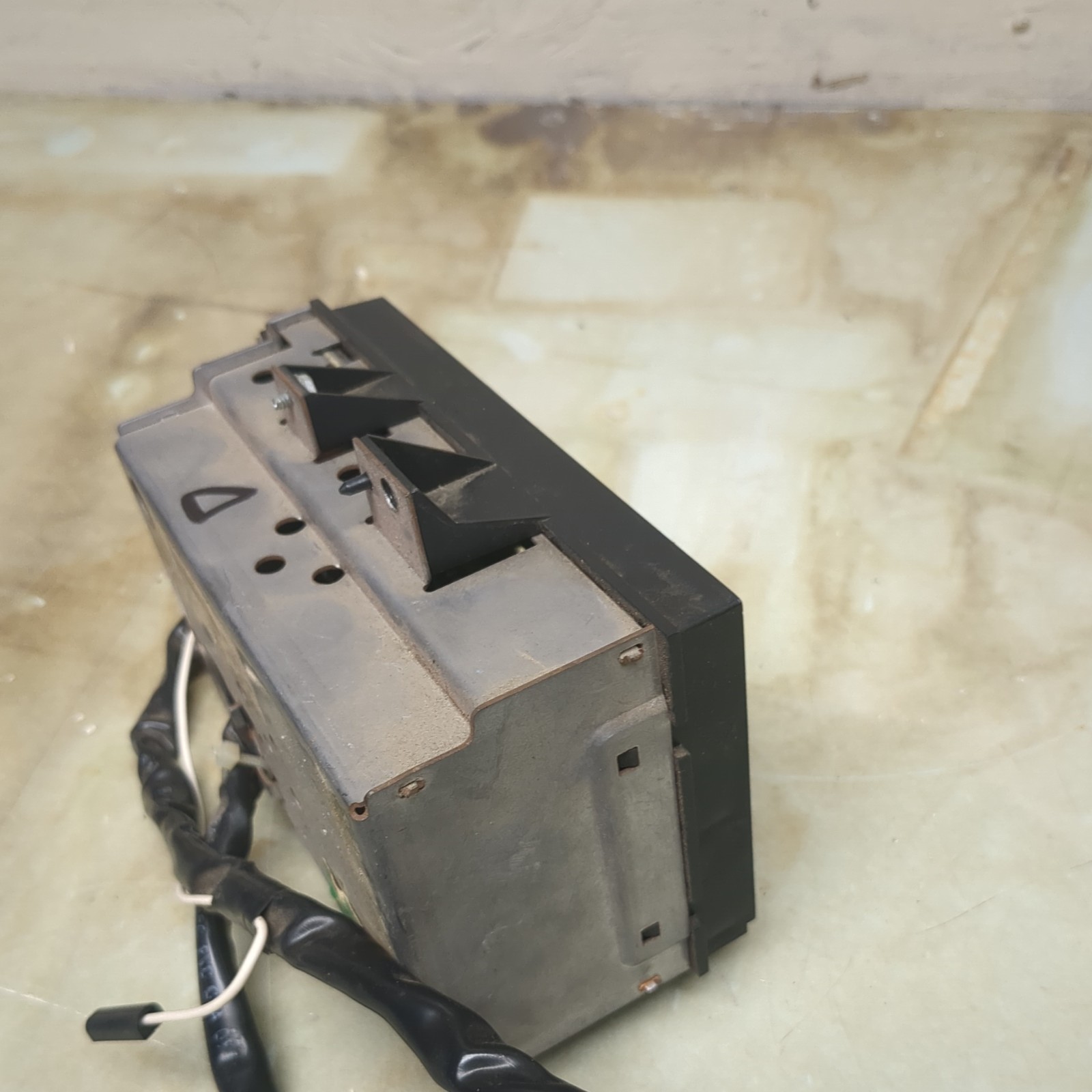 1988-1994 OBS Chevy GMC C/K1500 Silverado Truck Dash AM/FM Radio Tested 16189885