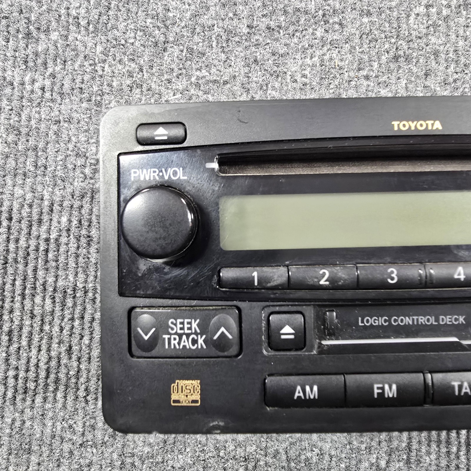 2001-2004 Toyota Tundra Sequoia Audio Radio OEM 86120-0C020 *Not Tested*