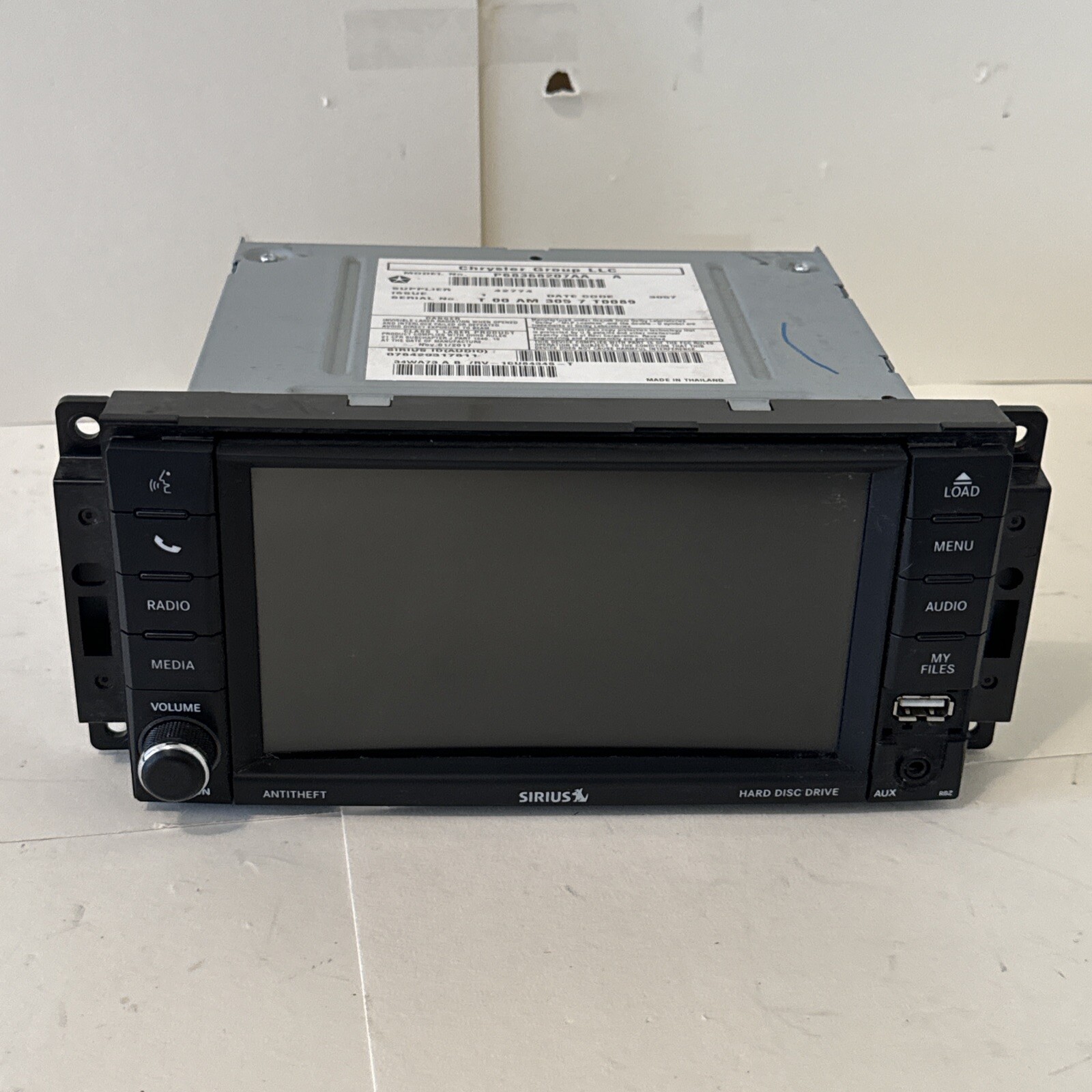 2018 DODGE GRAND CARAVAN AM FM CD PLAYER RADIO RECEIVER OEM P68368207AA