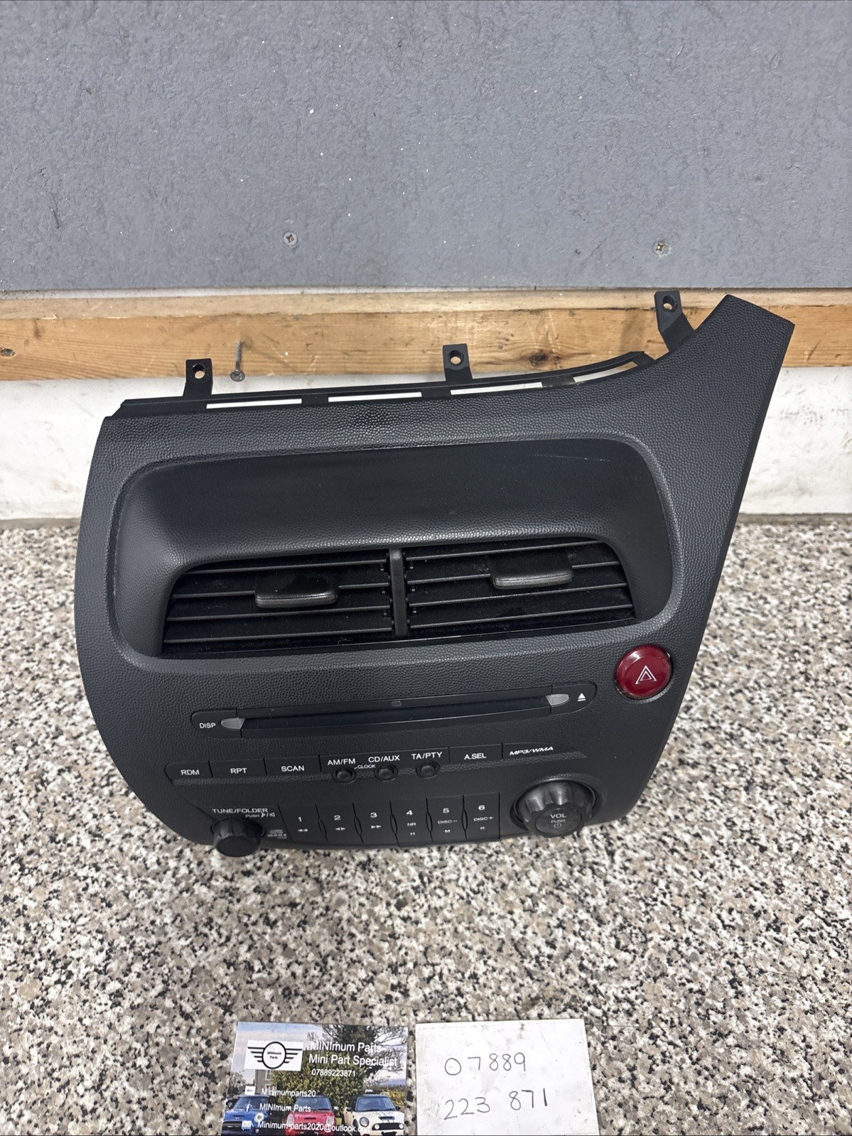 Honda Civic FN2 Genuine Radio/ CD Player Head Unit 2006-2011
