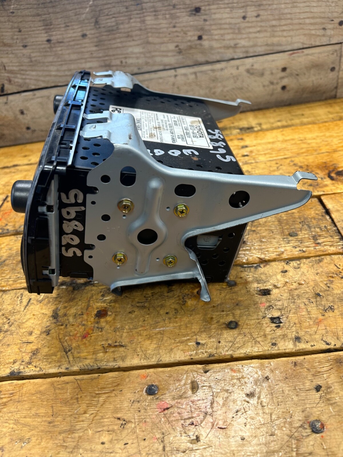 2005-2006 TOYOTA CAMRY LE XLE AM FM Radio Receiver CD Player Fujitsu Ten Mfr OEM