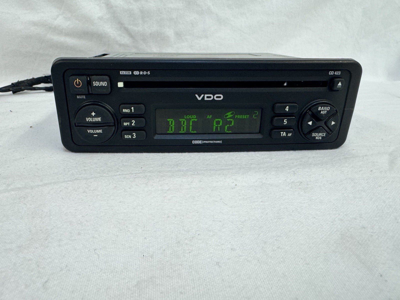 VDO CD423 CAR RADIO STEREO PLAYER HEAD UNIT GREEN DISPLAY
