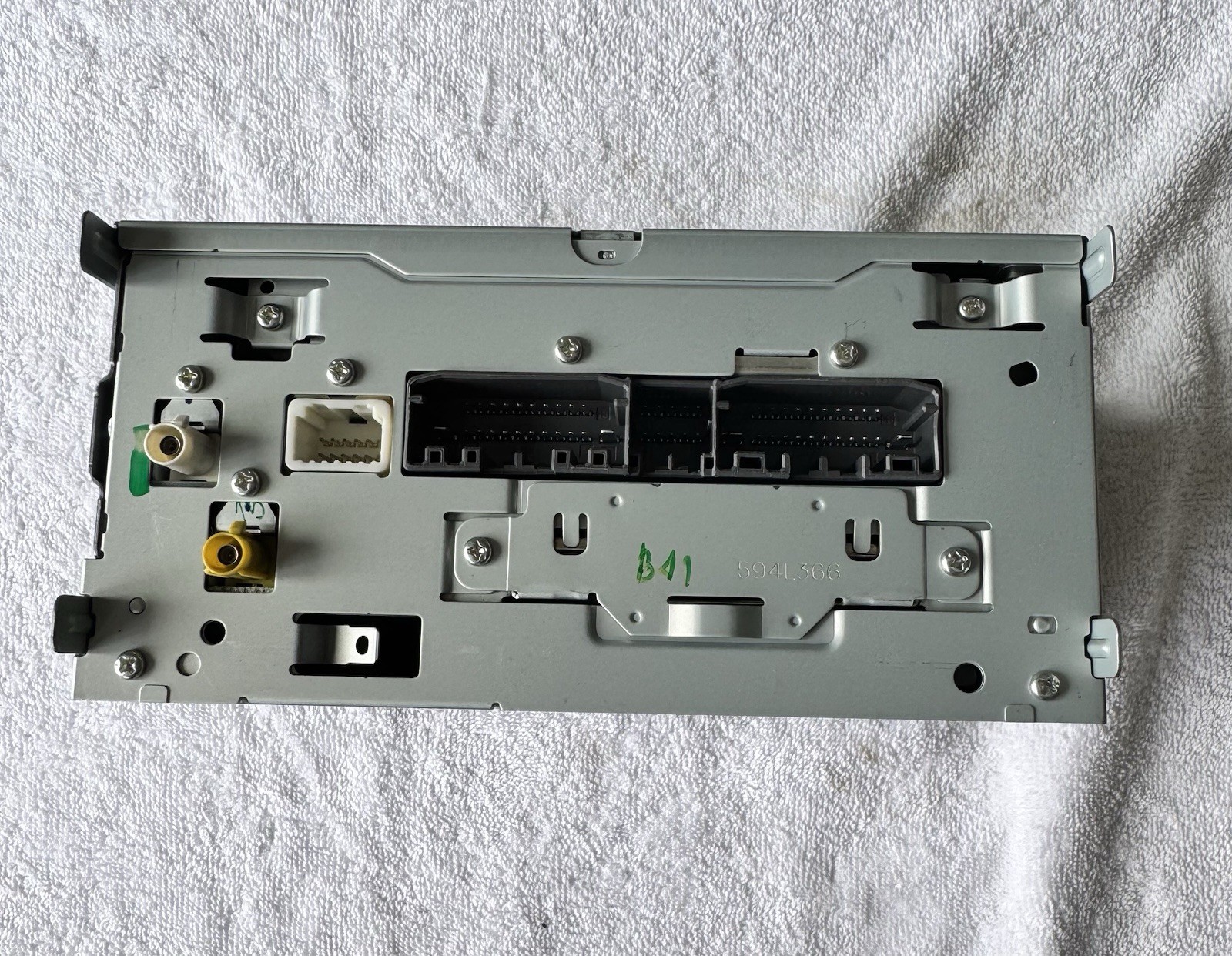 UCONNECT STEREO – Dodge / Ram / Chrysler NAV – SIRRIUS – Model P05064829AH