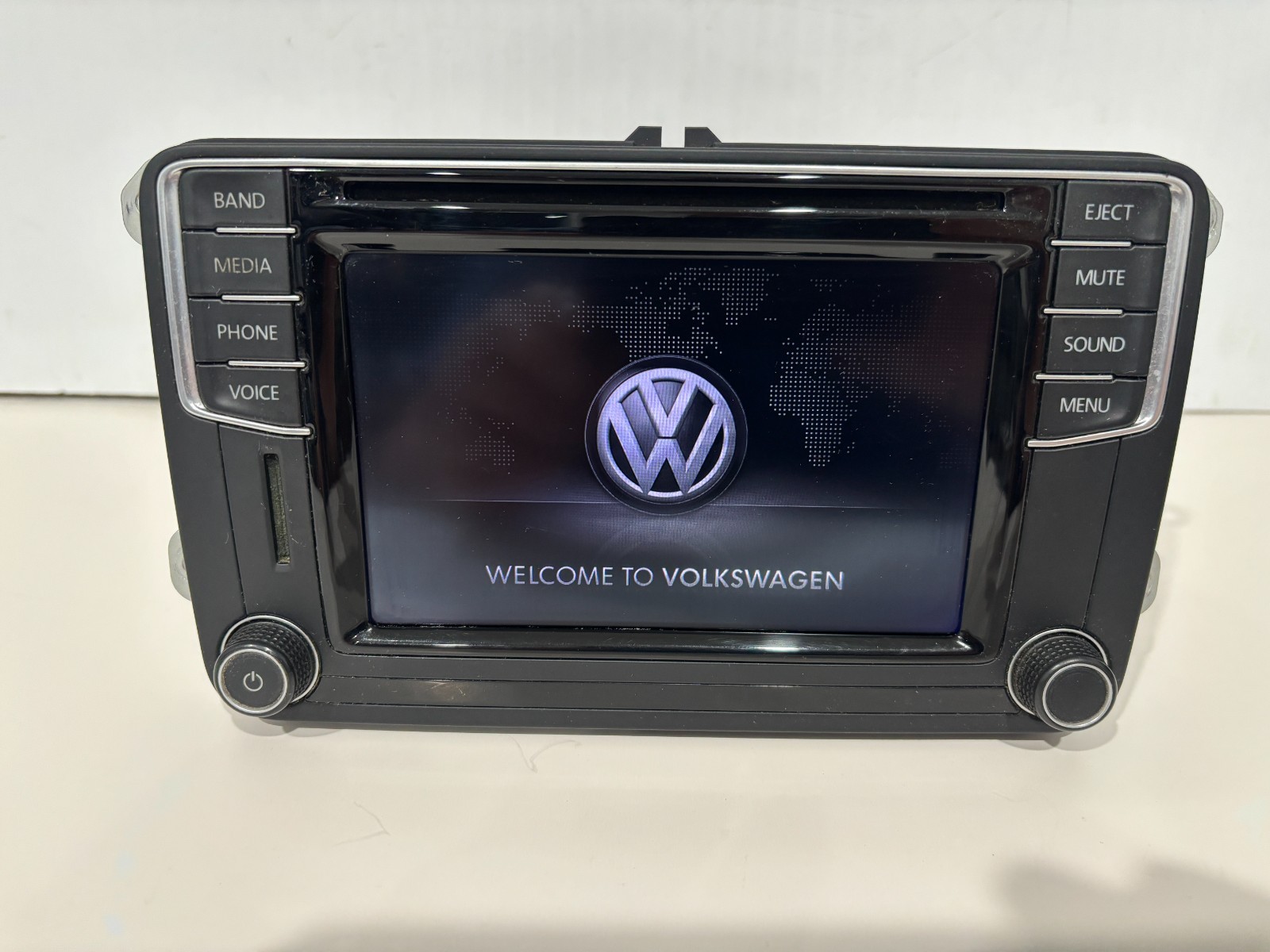 16-17 VW JETTA PASSAT CD RADIO INFORMATION DISPLAY TOUCH SCREEN # 5C0 035 200
